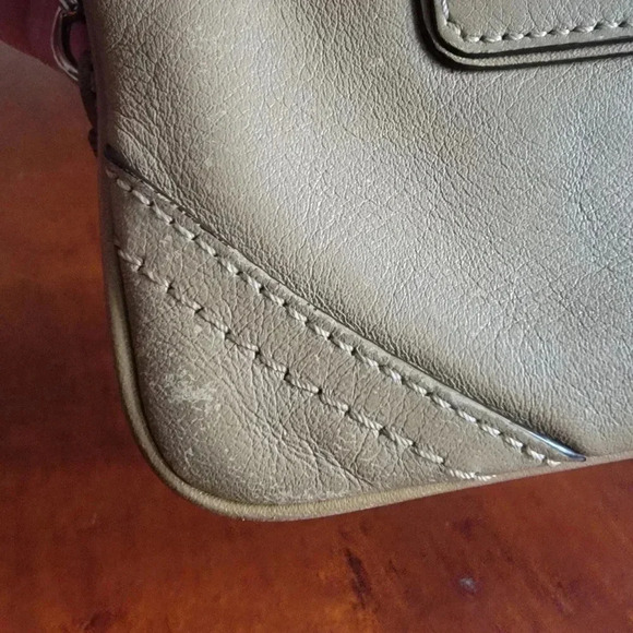 Coach Tan Leather Embossed Wristlet with Hangtag - Picture 13 of 14